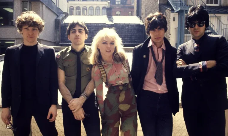 Backstage (Blondie – Heart Of Glass)